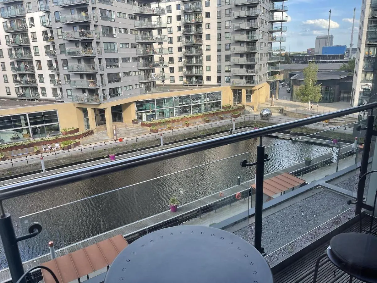 Deluxe City Apt, Riverside Canal View&Free Parking Лидс Великобритания